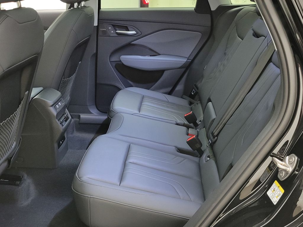 Thumbnail: 2026 Audi Q3 - 24