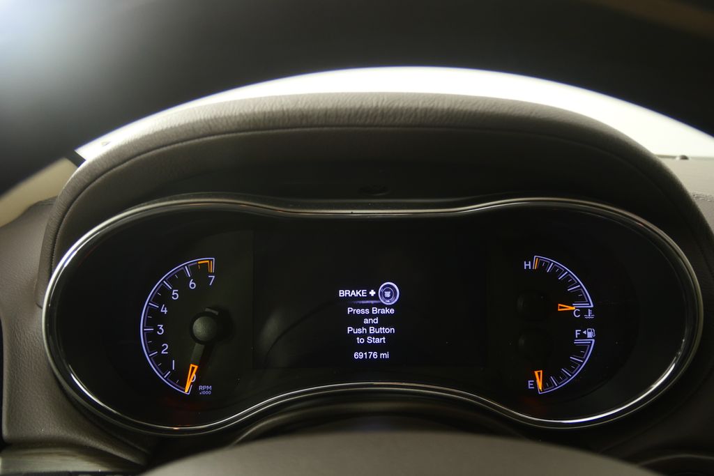Thumbnail: 2021 Jeep Grand Cherokee - 20