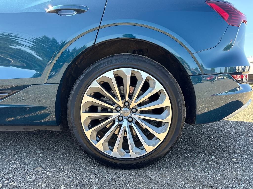 2019 Galaxy Blue Metallic Audi e-tron Prestige AWD SUV