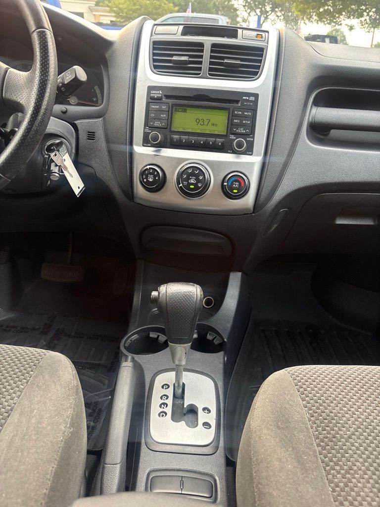 Used 2010 Silver Kia EX image 15