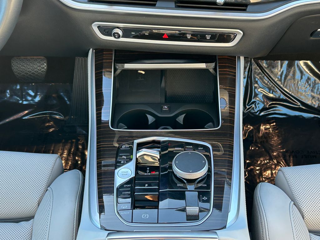 Thumbnail: 2025 BMW X5 - 27