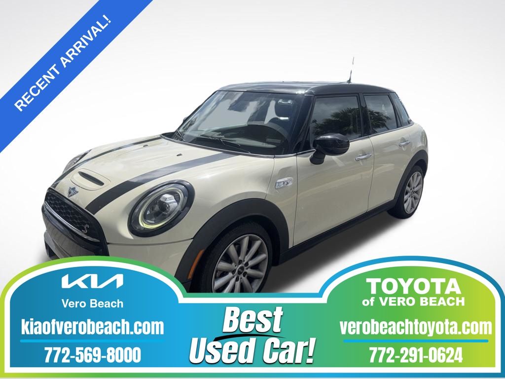 Pepper White 2021 MINI Cooper S 4-Door Hatchback FWD Hatchback Front-Wheel Drive 7-Speed Automatic