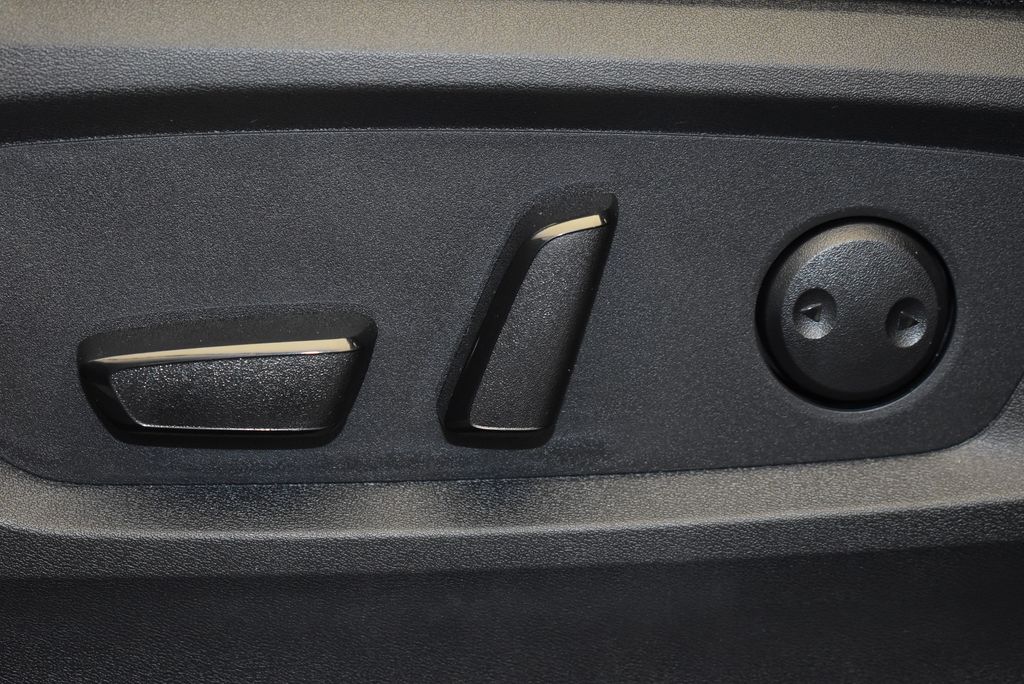 Thumbnail: 2025 Nissan Pathfinder - 13