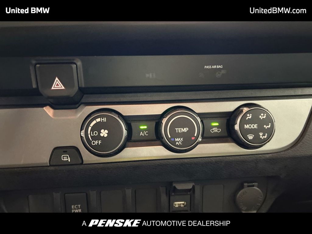 Thumbnail: 2020 Toyota Tacoma - 18