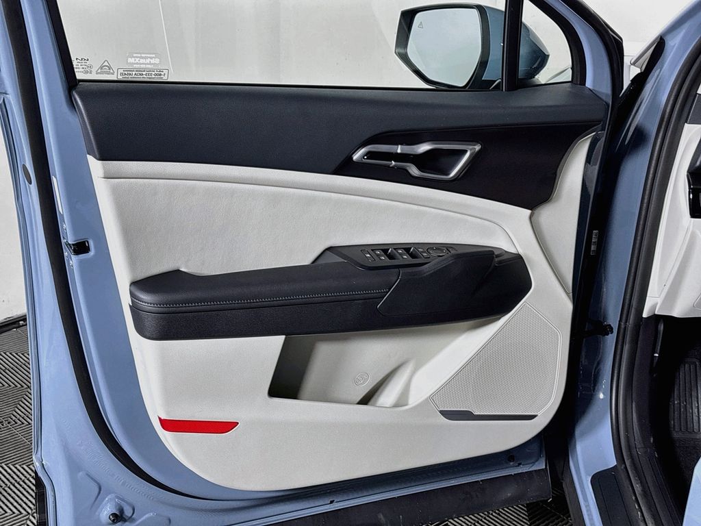 2027 Kia Sportage Hybrid EX