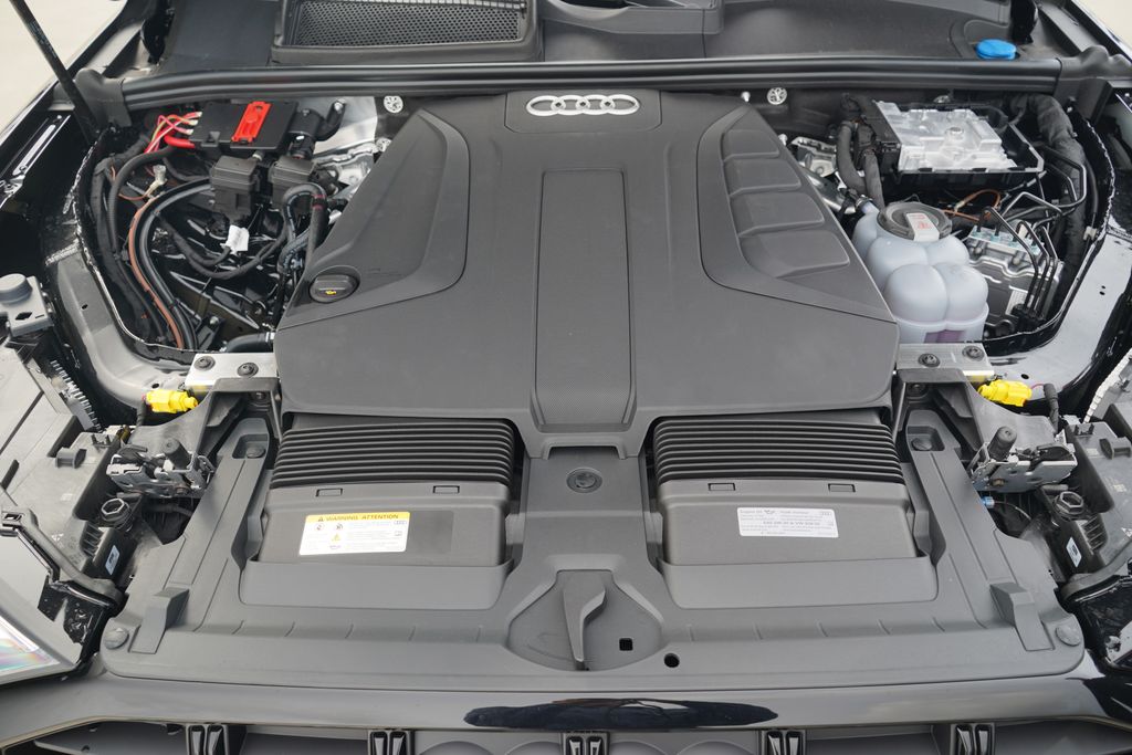 Thumbnail: 2026 Audi Q7 - 11