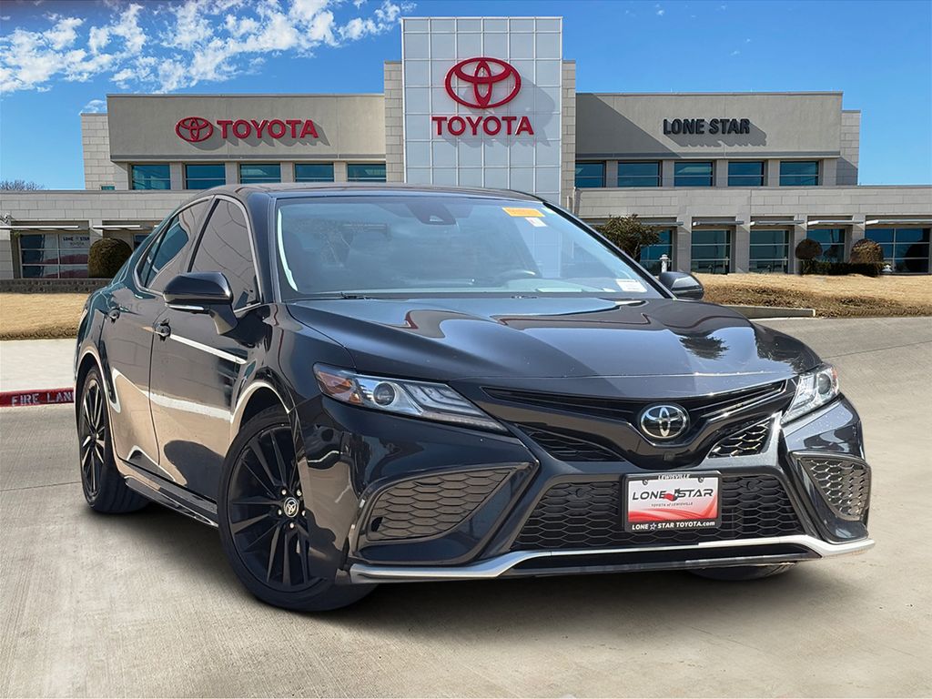 Midnight Black Metallic 2021 Toyota Camry Sedan Front-Wheel Drive 8-Speed Automatic