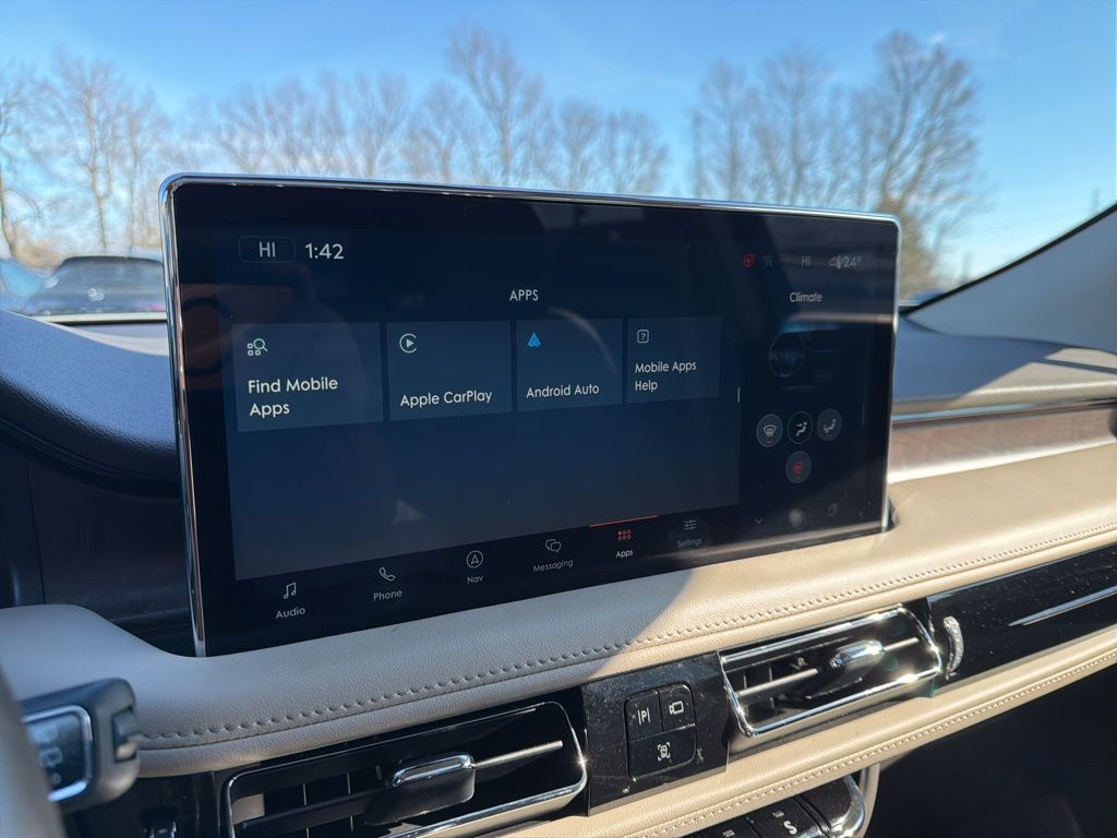 Thumbnail: 2023 Lincoln Nautilus - 31