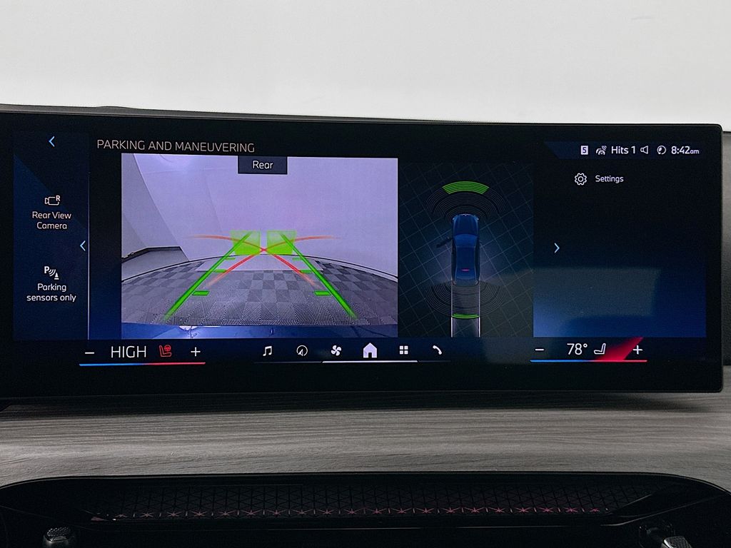 Thumbnail: 2026 BMW 3 Series - 13