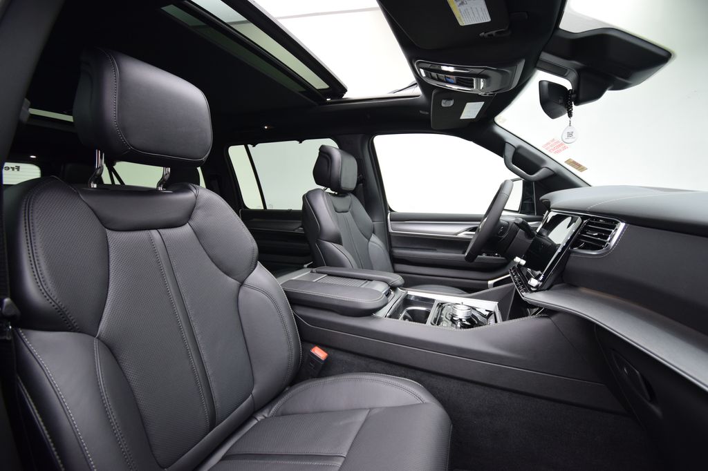 new 2026 Jeep Grand Wagoneer L car, priced at $86,676