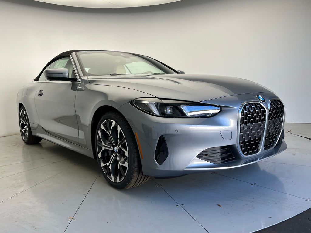 Thumbnail: 2026 BMW 4 Series - 4