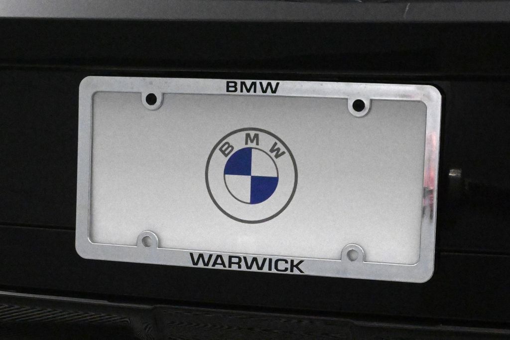 2025 BMW 7 Series 760i xDrive 14