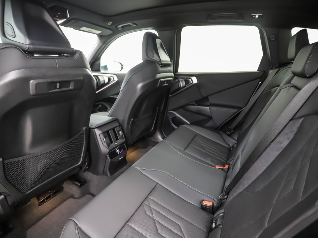 Thumbnail: 2026 BMW X3 - 22