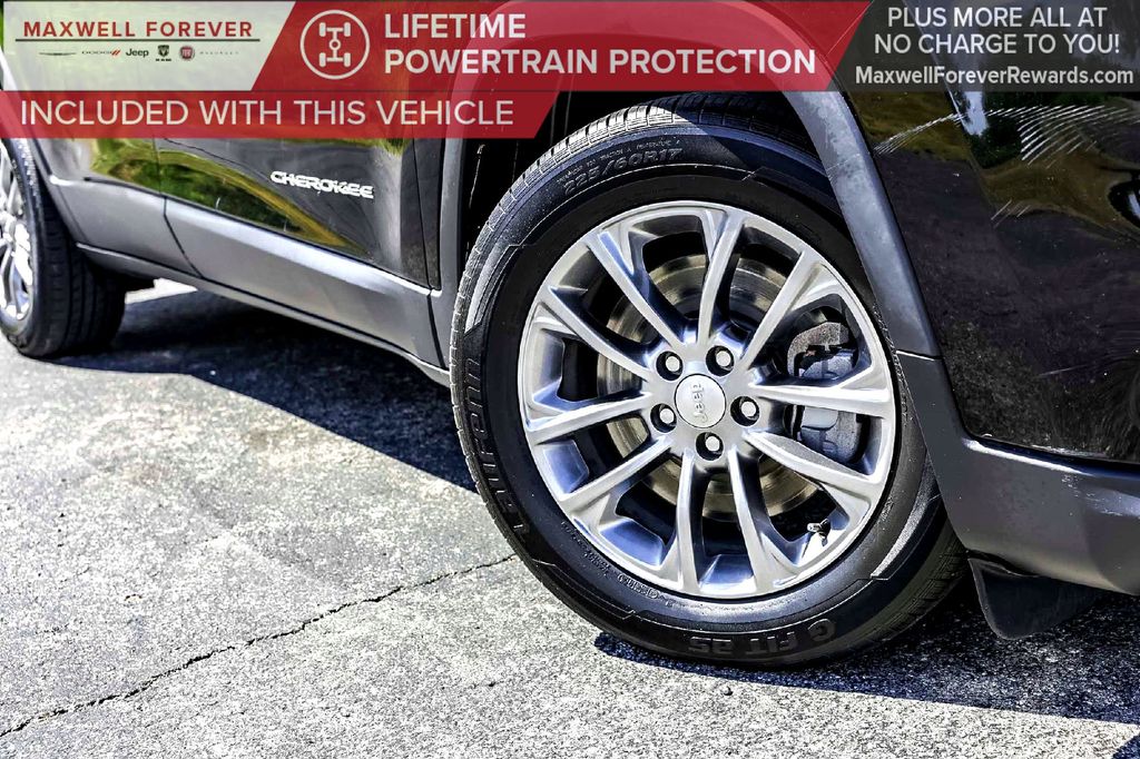 Used Car 2020 Jeep Cherokee  Latitude Plus For Sale Under $20,000 In Taylor, Texas