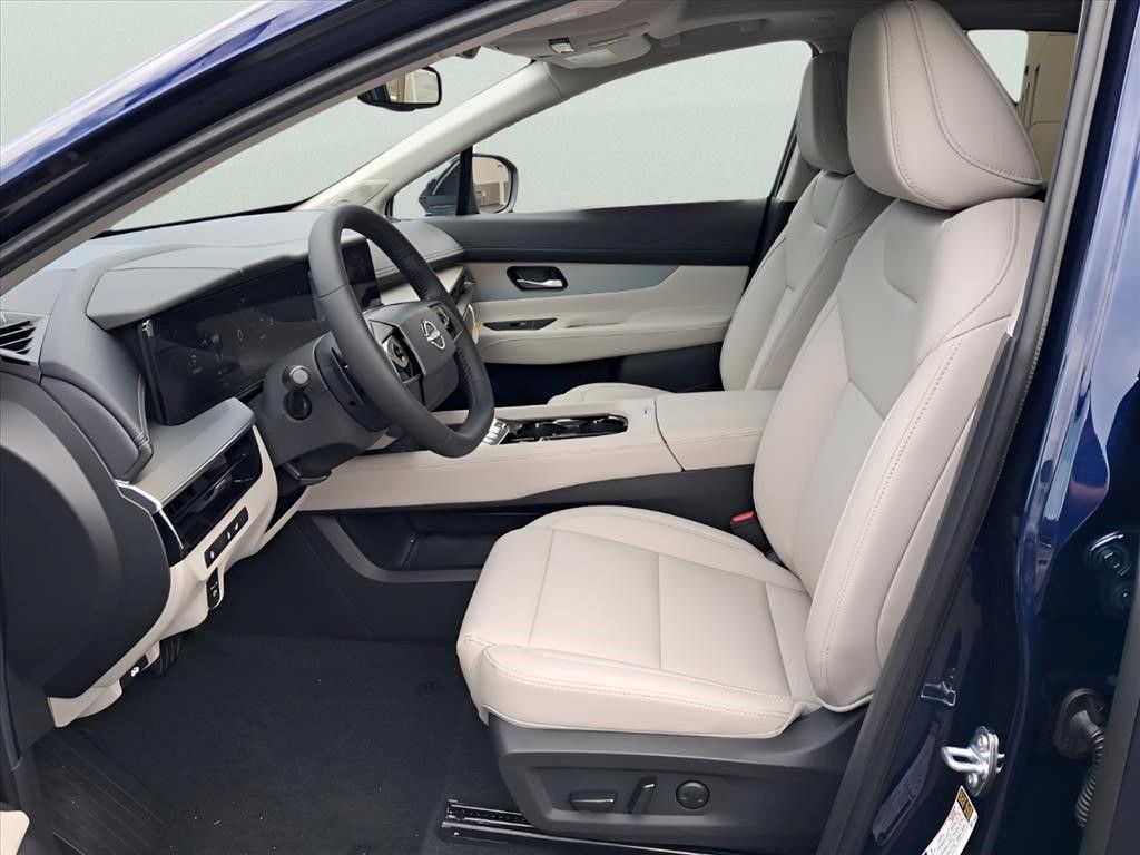 New 2025 Deep Ocean Blue Metallic Nissan SL image 6