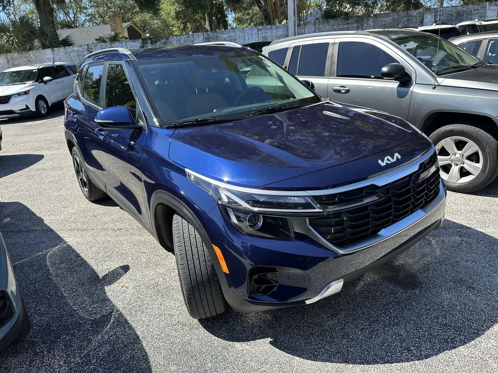 Dark Ocean Blue 2024 Kia Seltos SUV / Crossover Front-Wheel Drive Continuously Variable Transmission