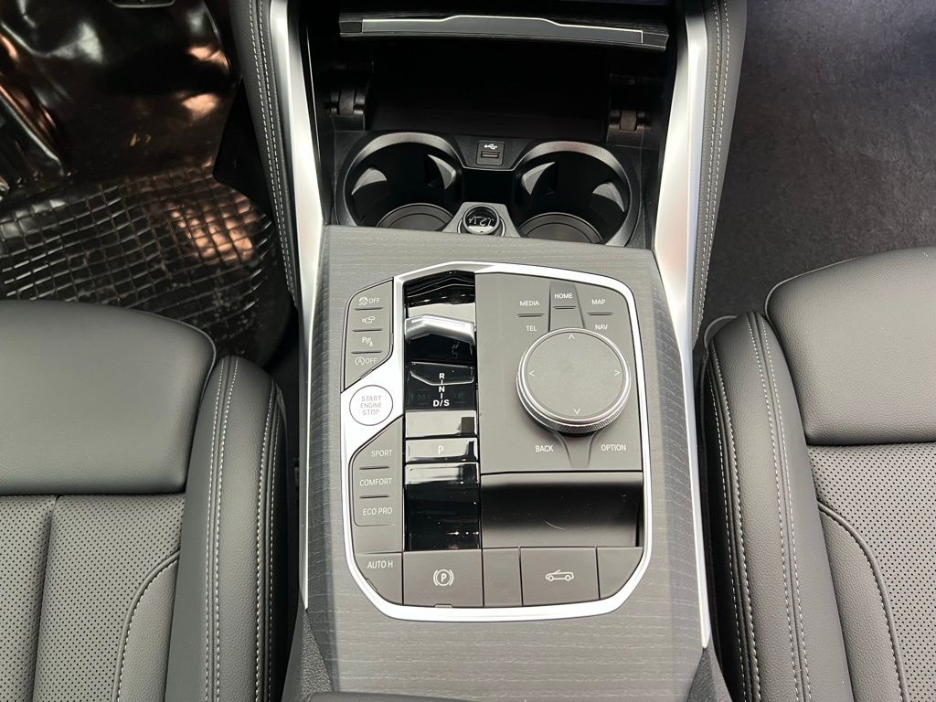 Thumbnail: 2026 BMW 4 Series - 17