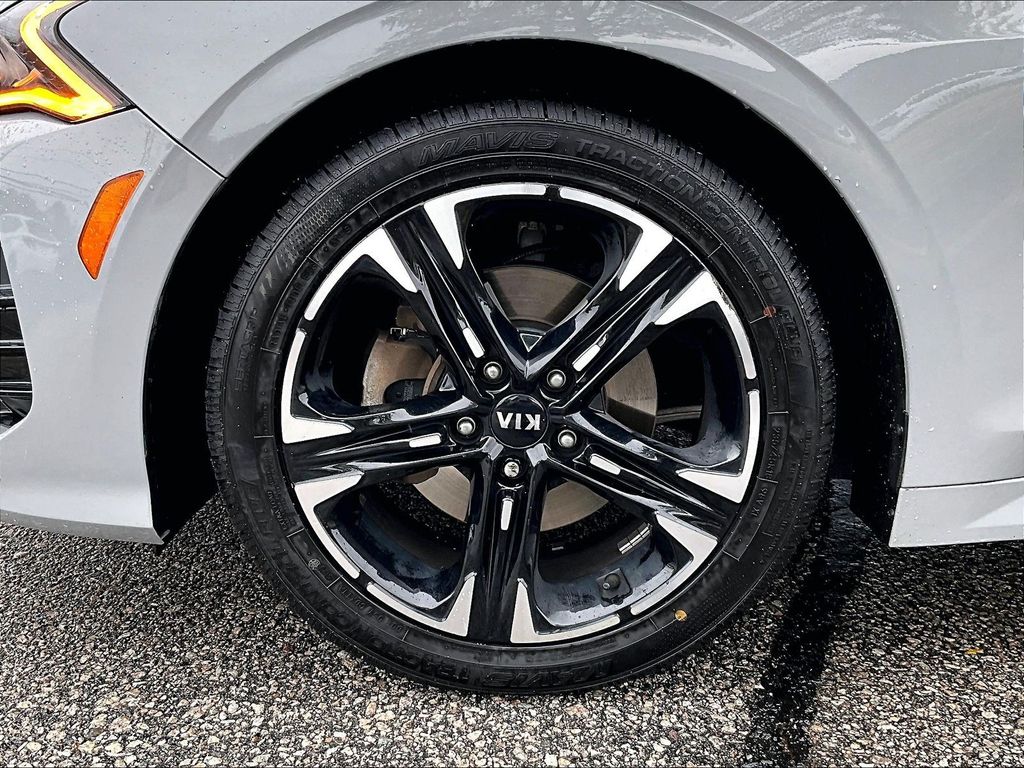2021 Kia K5 — photo 6