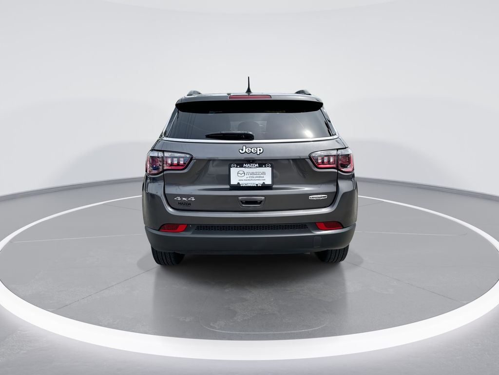 2022 Jeep Compass Latitude Lux - 6
