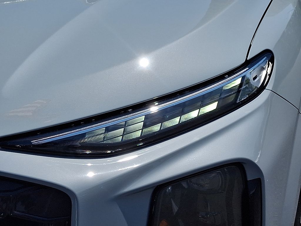 Thumbnail: 2026 Audi Q3 - 7