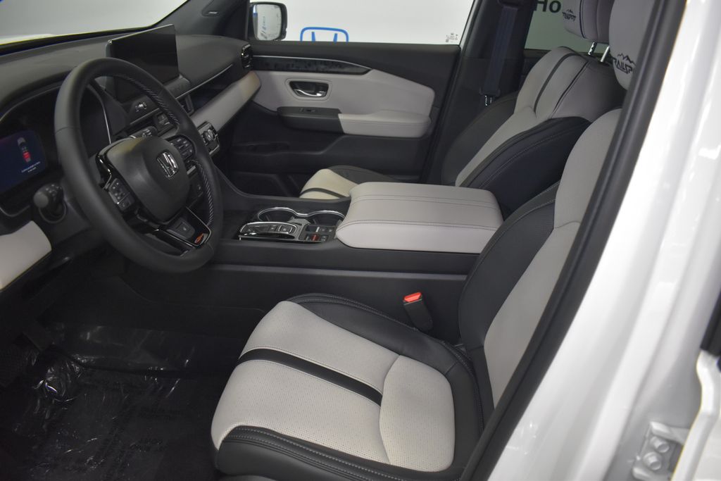 Thumbnail: 2026 Honda Passport - 22