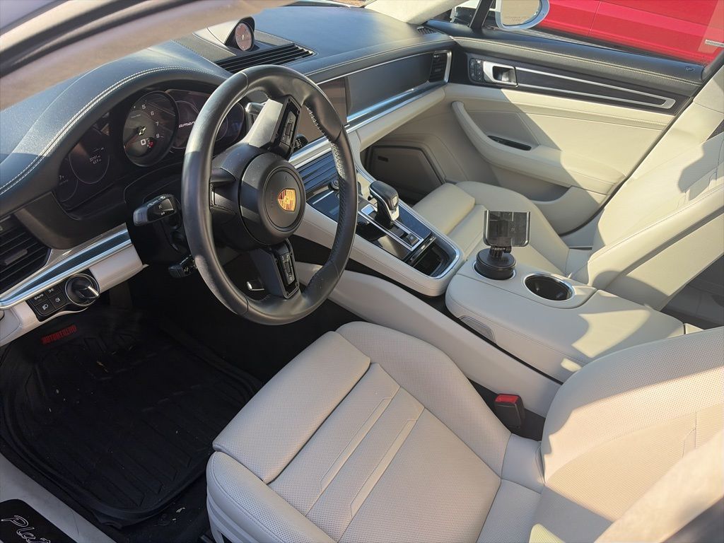 Thumbnail: 2022 Porsche Panamera - 2