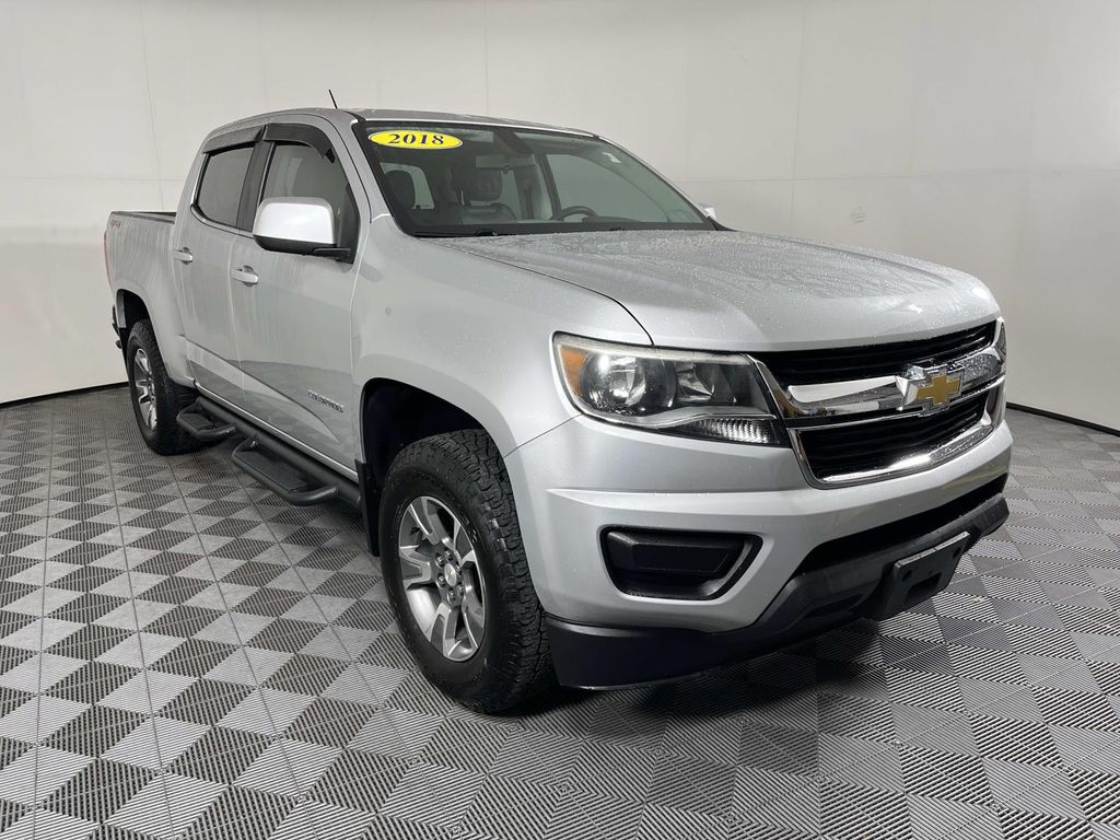 Silver Ice Metallic 2018 Chevrolet Colorado Work Truck Crew Cab 4WD Pickup Truck Four-Wheel Drive 8-Speed Automatic