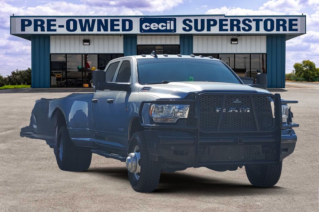 2022 RAM 3500 Tradesman Crew Cab LB DRW 4WD