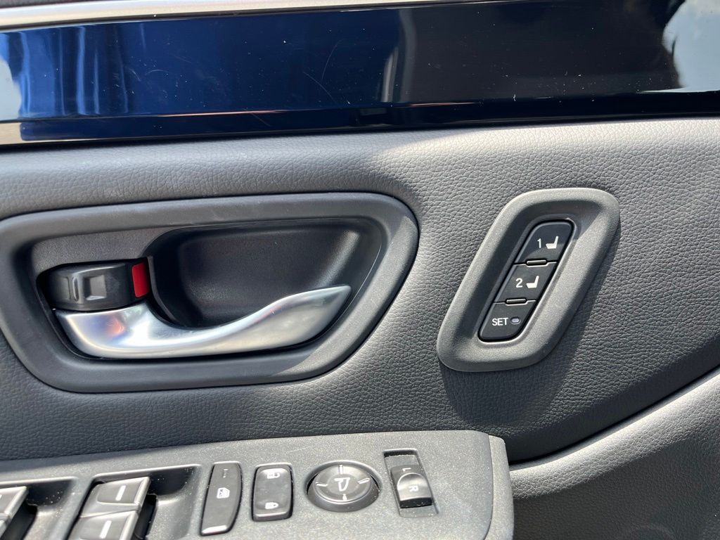 Thumbnail: 2024 Honda Pilot - 10