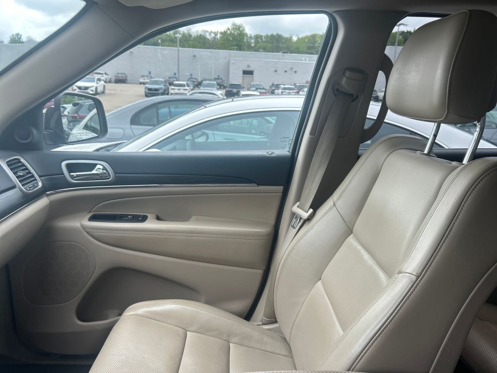 2020 Jeep Grand Cherokee Limited Red at Bob Ruth Ford