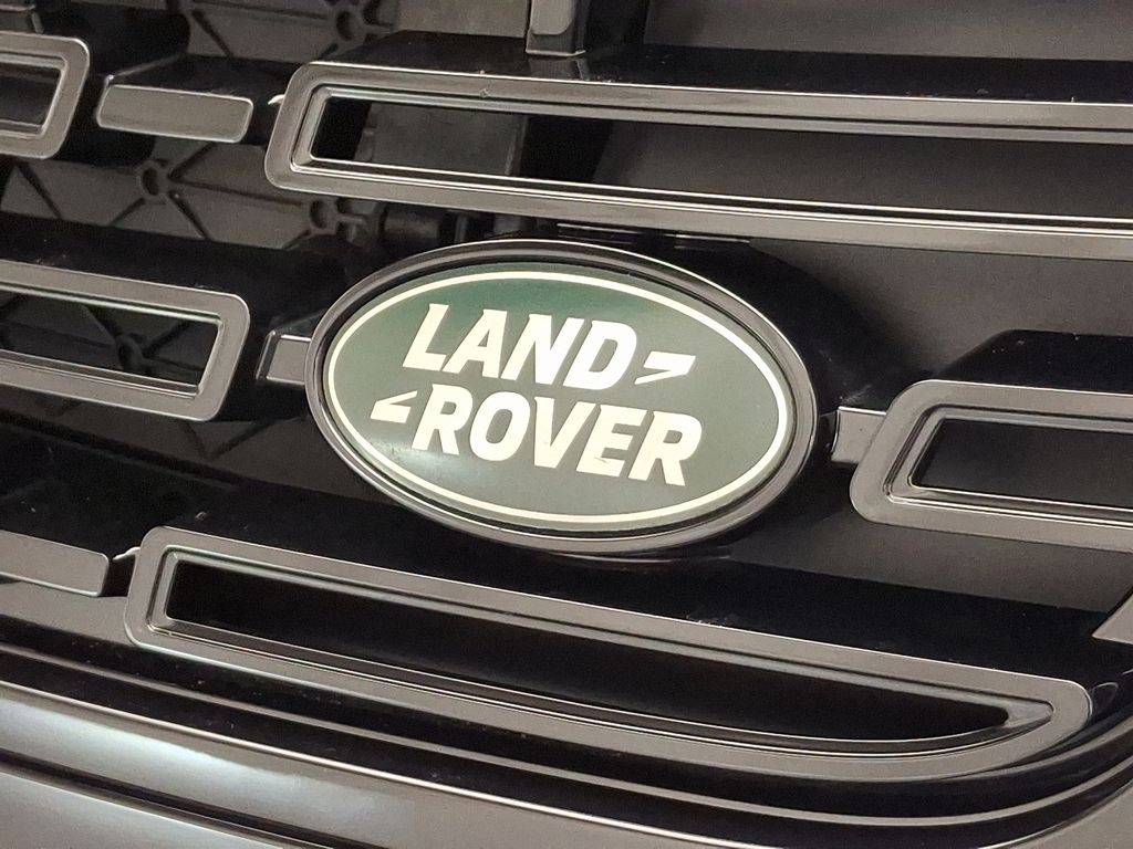 2024 Land Rover Range Rover Velar S 30