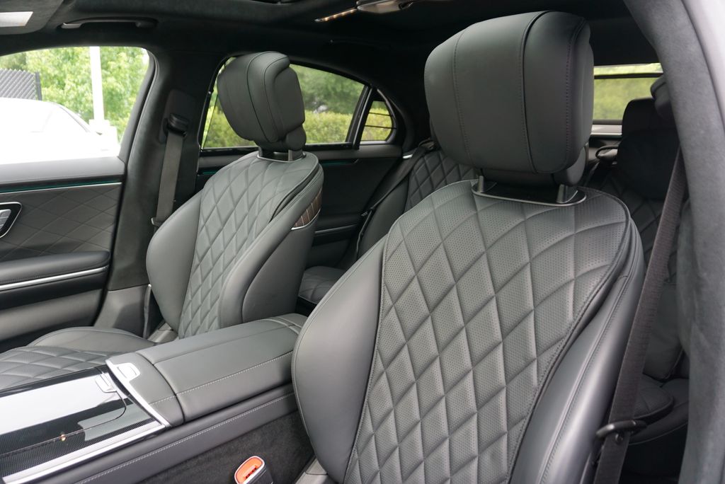 Thumbnail: 2022 Mercedes-Benz S-Class - 9
