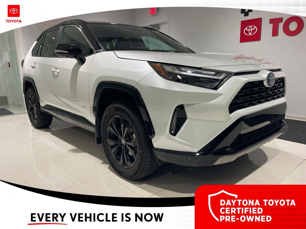 2024 Toyota RAV4 XSE - Photo 6