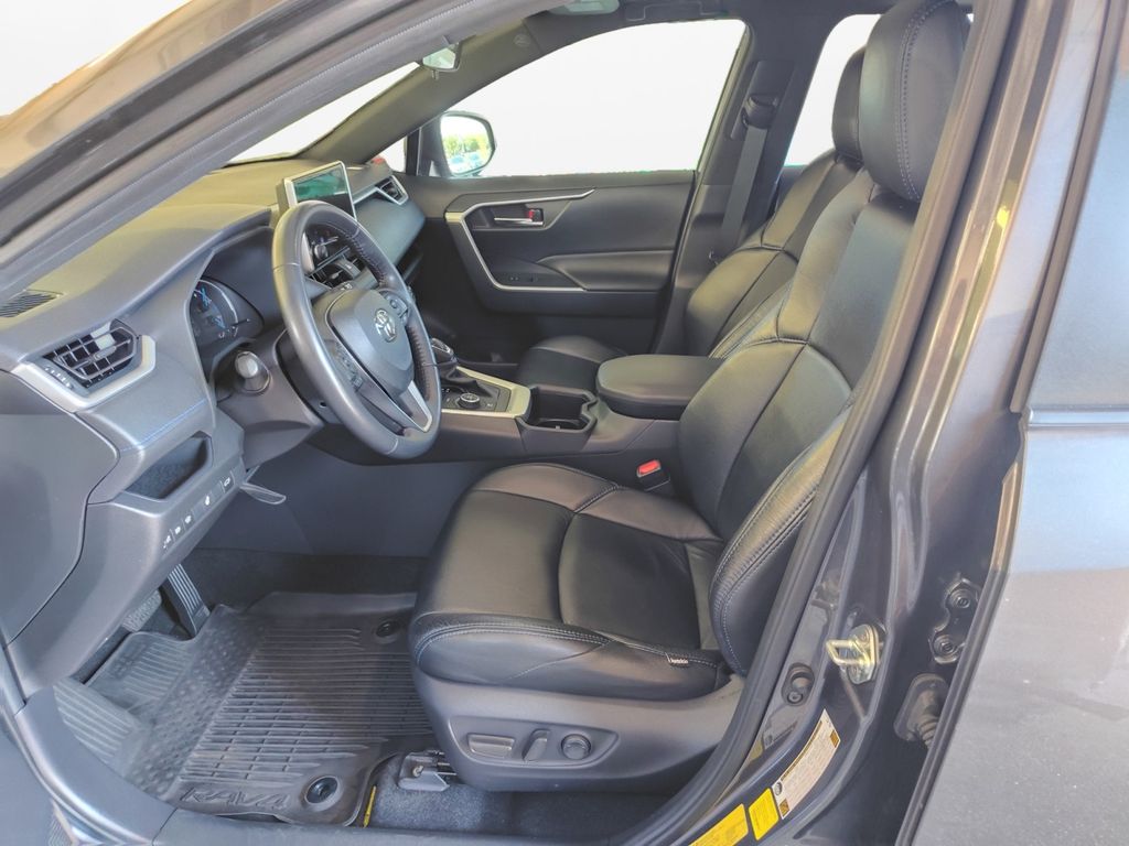 Used Car 2023 Toyota Rav4 Hybrid  Se For Sale In Austin, Texas