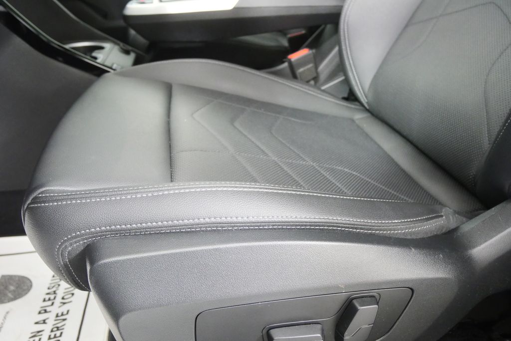 Thumbnail: 2023 BMW X1 - 9