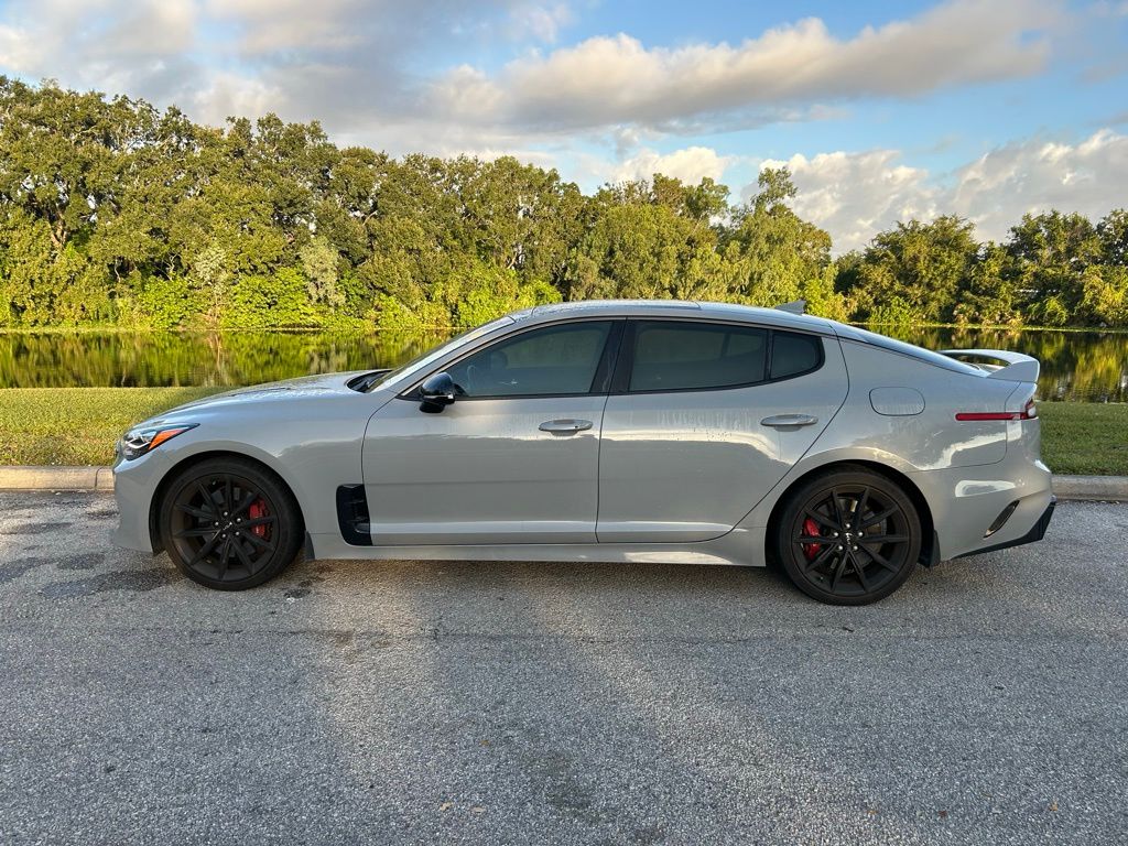 Thumbnail: 2022 Kia Stinger - 2