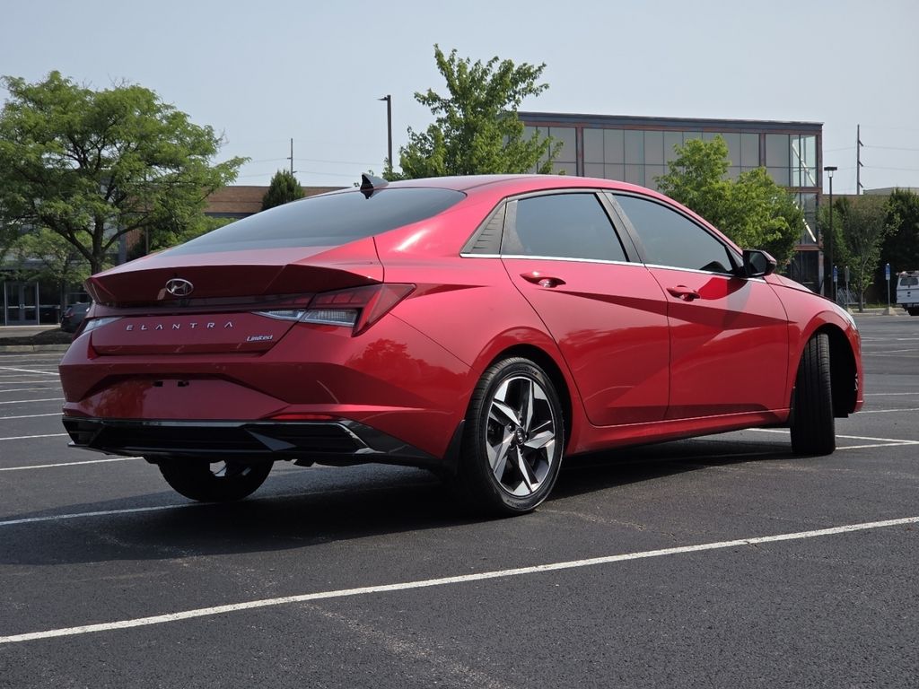 Used 2022 Red Hyundai Limited image 24