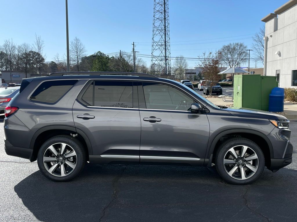 Thumbnail: 2025 Honda Pilot - 7
