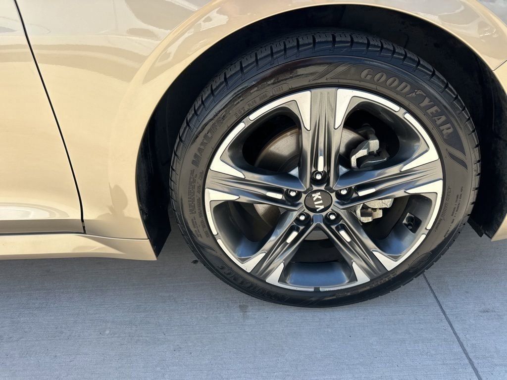 2021 Crystal Beige Kia K5 EX FWD Sedan