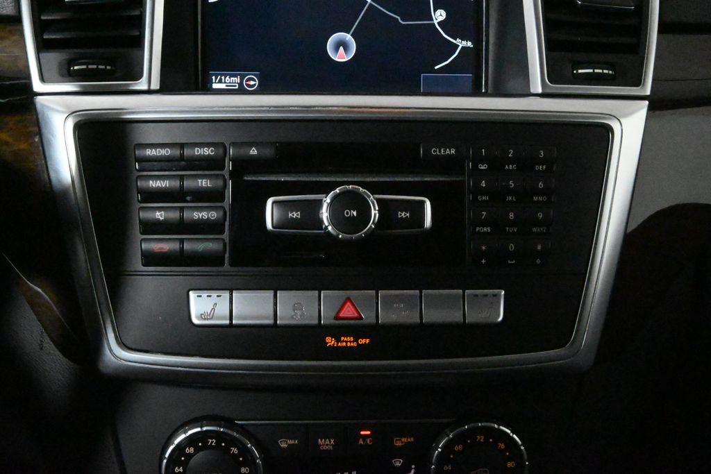 Thumbnail: 2015 Mercedes-Benz M-Class - 23
