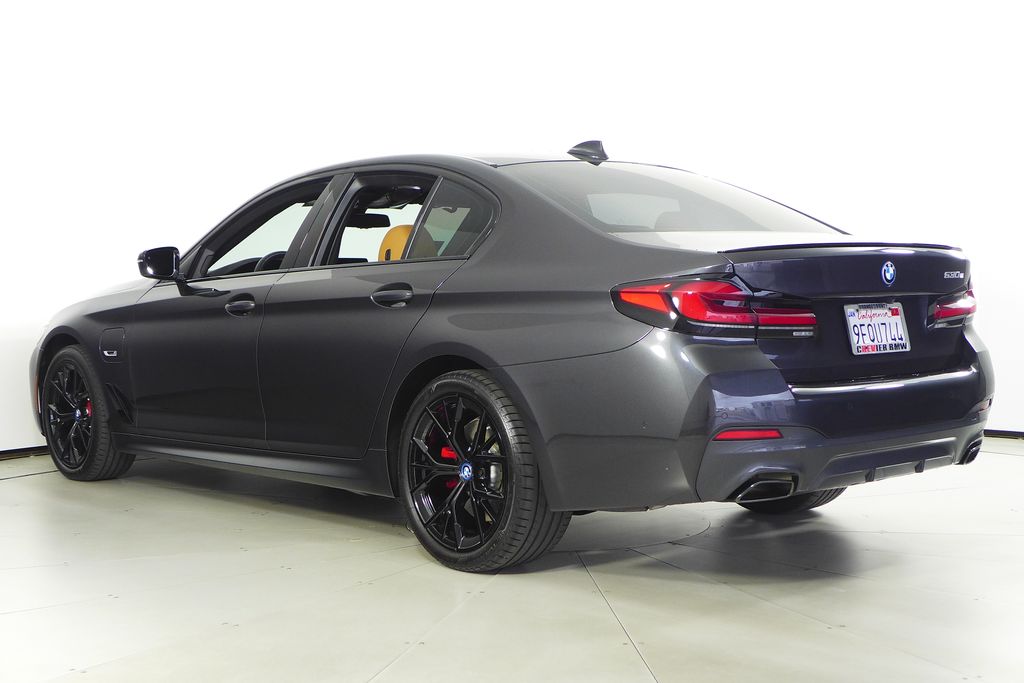 Thumbnail: 2023 BMW 5 Series - 9