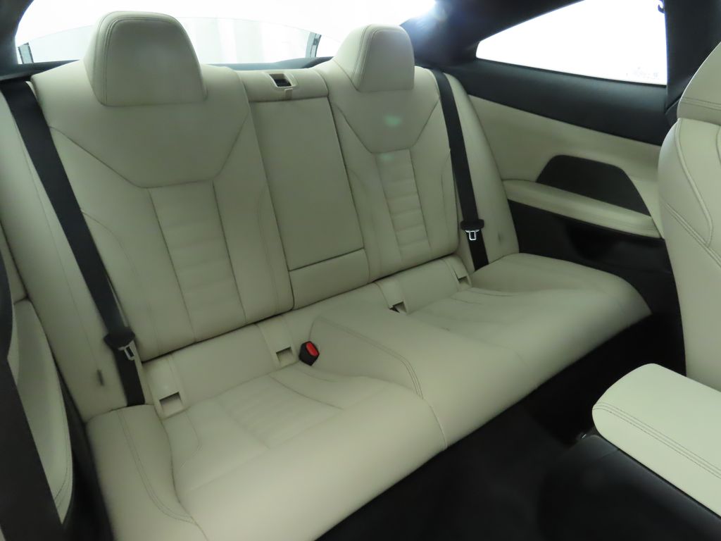 Thumbnail: 2026 BMW 4 Series - 23