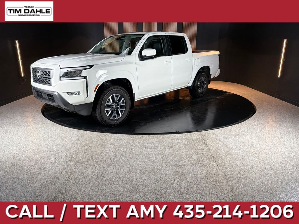 Glacier White 2024 Nissan Frontier Pickup Truck Four-Wheel Drive 9-Speed Automatic Overdrive