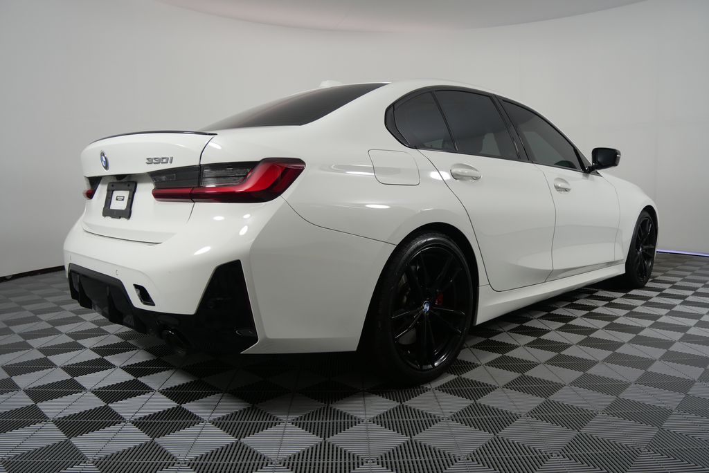 2023 BMW 3 Series 330i 3