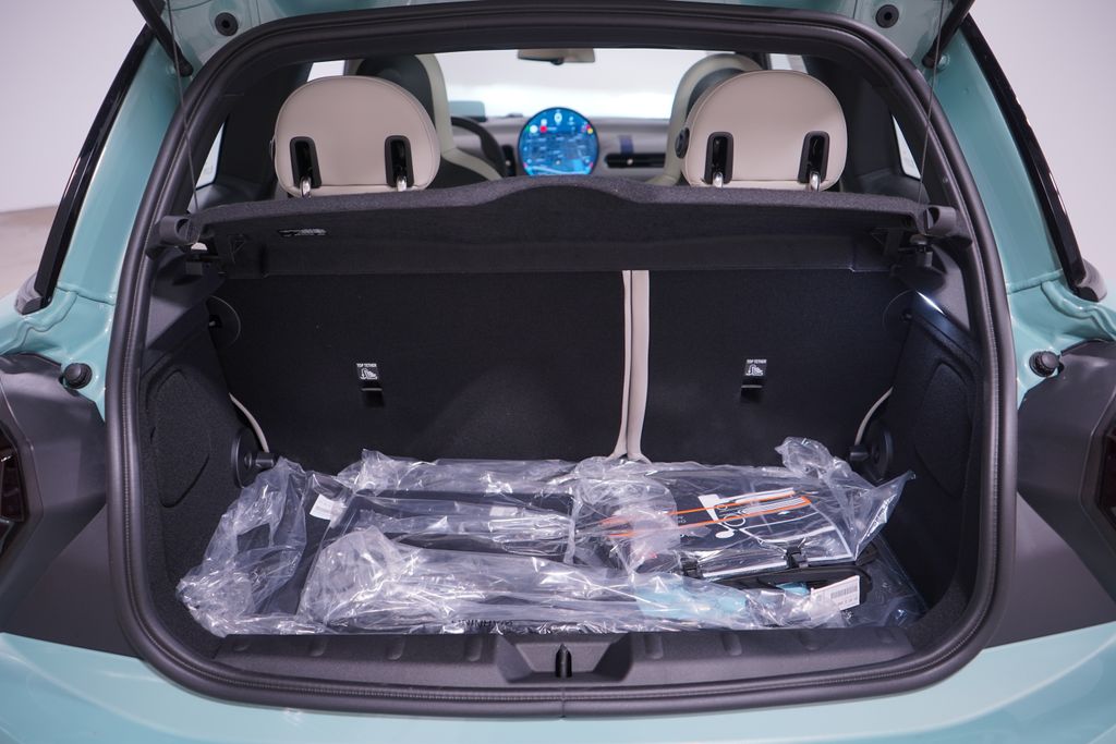 Thumbnail: 2026 MINI Cooper - 19