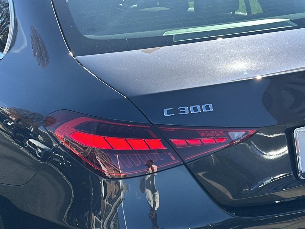 Thumbnail: 2025 Mercedes-Benz C-Class - 10