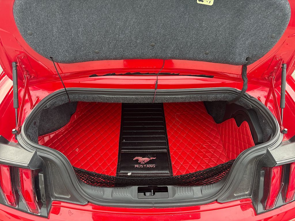 Used 2019 Red Ford GT Premium image 26