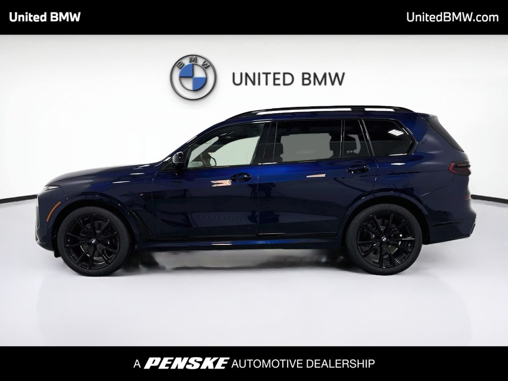 Thumbnail: 2027 BMW X7 - 8