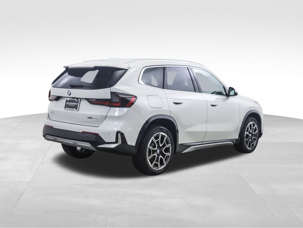 Thumbnail: 2026 BMW X1 - 6