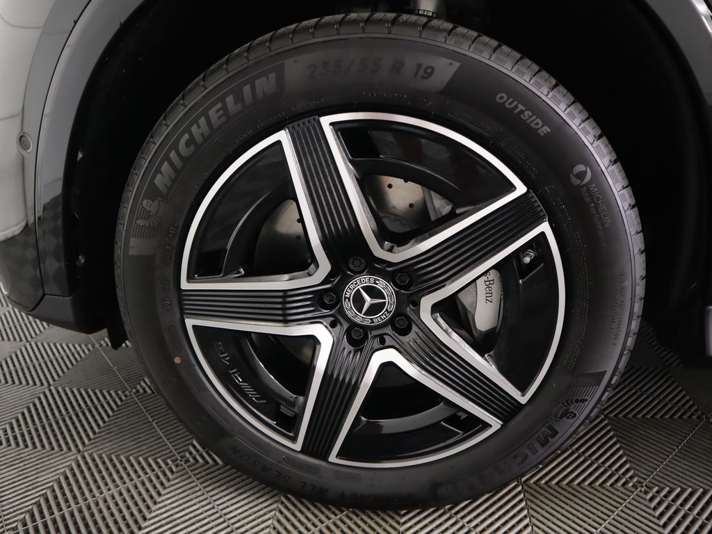 Thumbnail: 2026 Mercedes-Benz GLC - 31